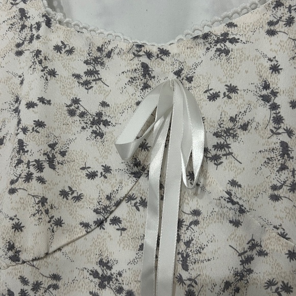 DAZY Ditzy Floral White Dress - Picture 2 of 7